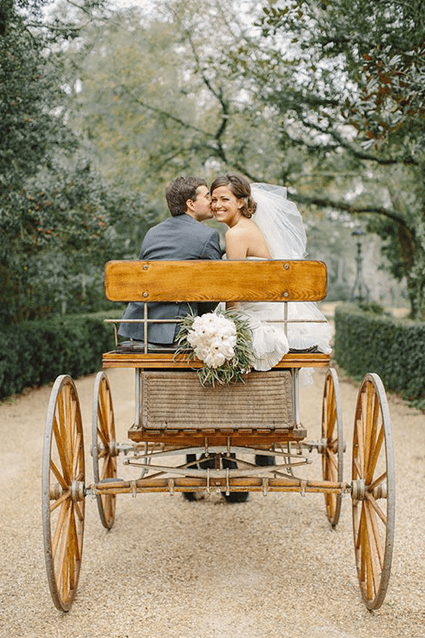 matrimonio romantico calesse o carrozza