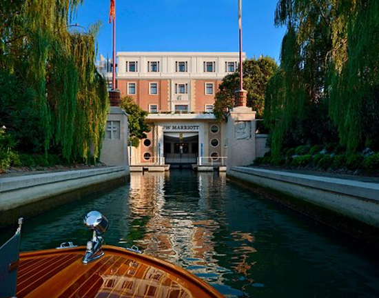 location matrimonio minimal chic isola delle rosa jw marriott venezia